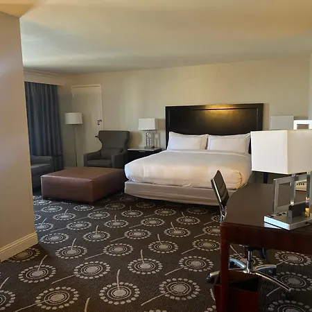Wyndham Midland Downtown-2